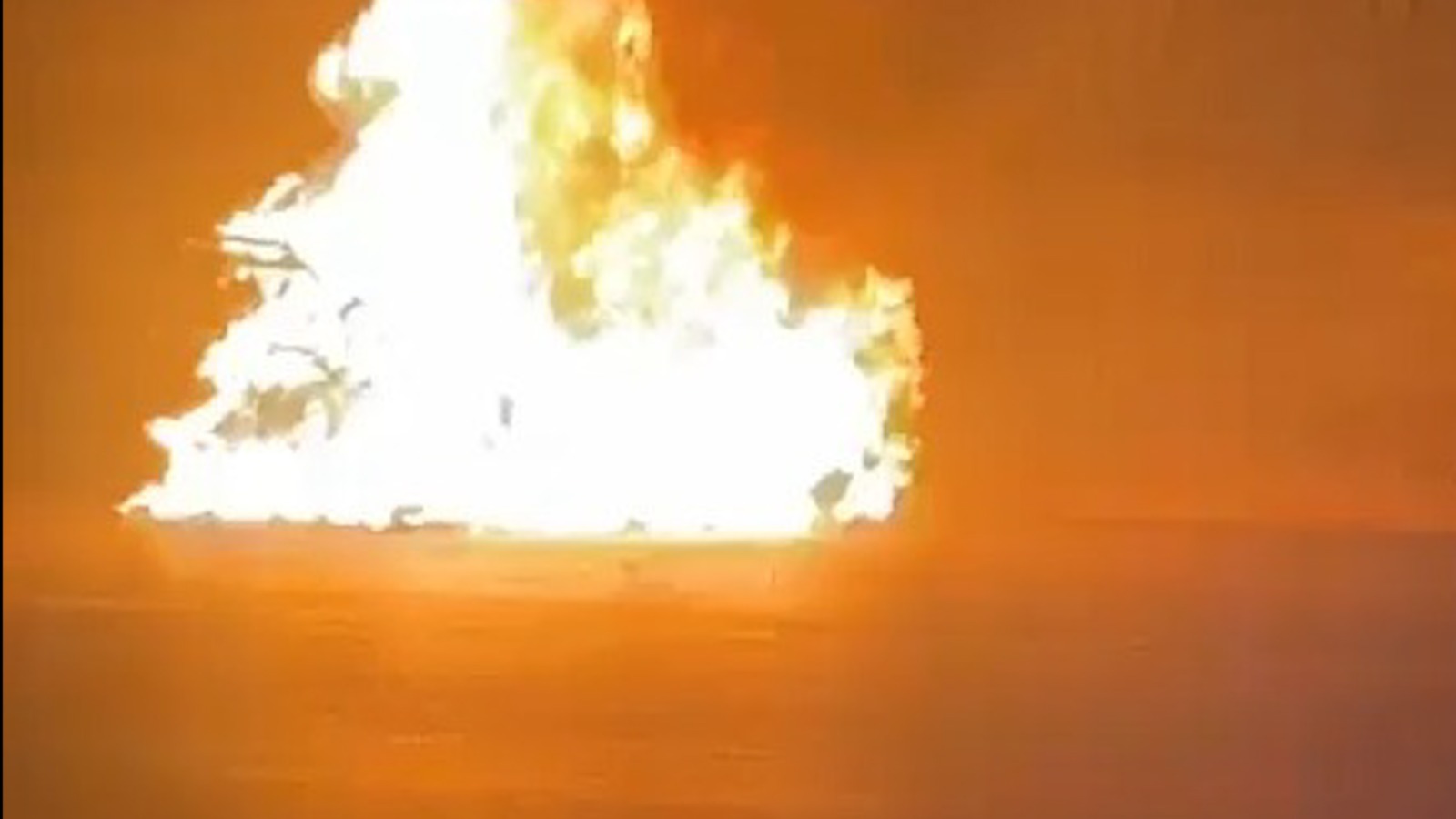 CG News: डॉ. भीमराव अंबेडकर मेमोरियल अस्पताल के सामने बाइक में अचानक लगी आग, धमाके से मचा हड़कंप