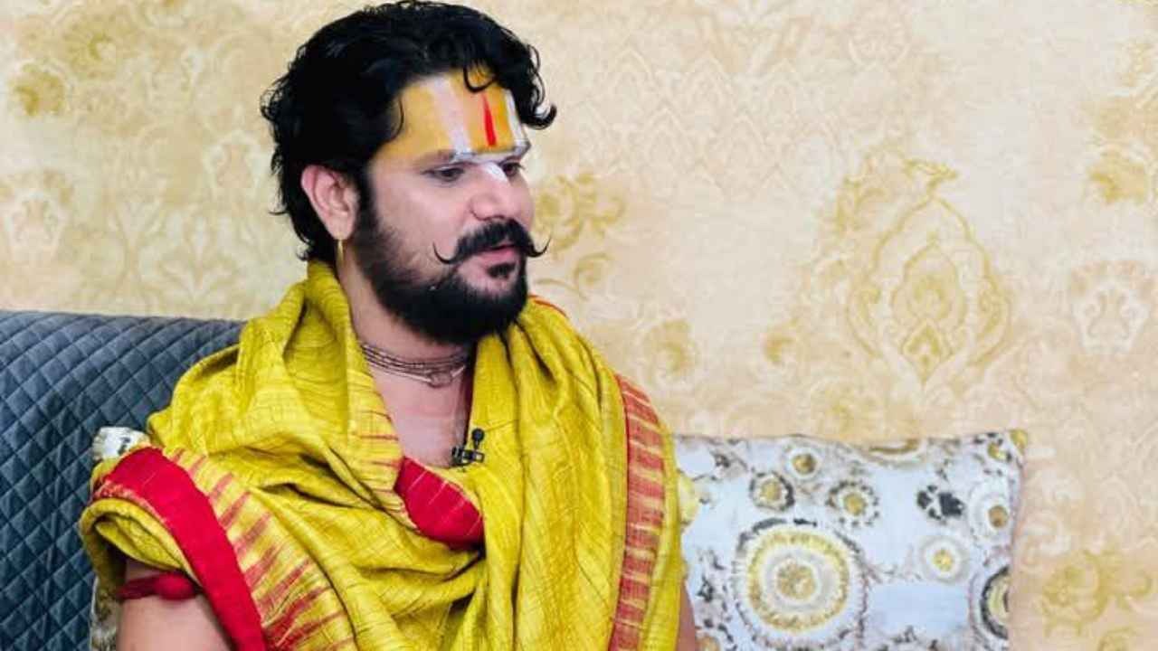 CG News: सुरक्षा को लेकर कथावाचक युवराज पांडे की पीड़ा, वायरल वीडियो में उठाए गंभीर सवाल