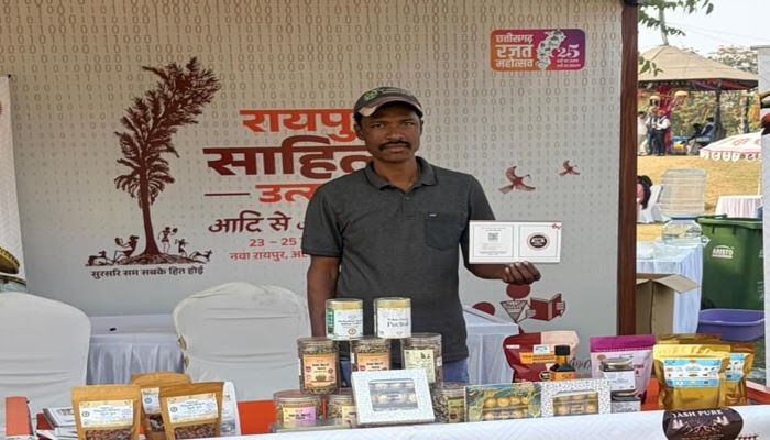CG News : रायपुर साहित्य उत्सव में छाया जशपुर का ‘जशप्योर’, महुआ उत्पाद बने लोगों की पसंद