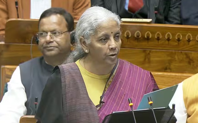 National News: महिला उद्यमिता को बढ़ावा देने के लिए निर्मला सीतारमण का बड़ा ऐलान