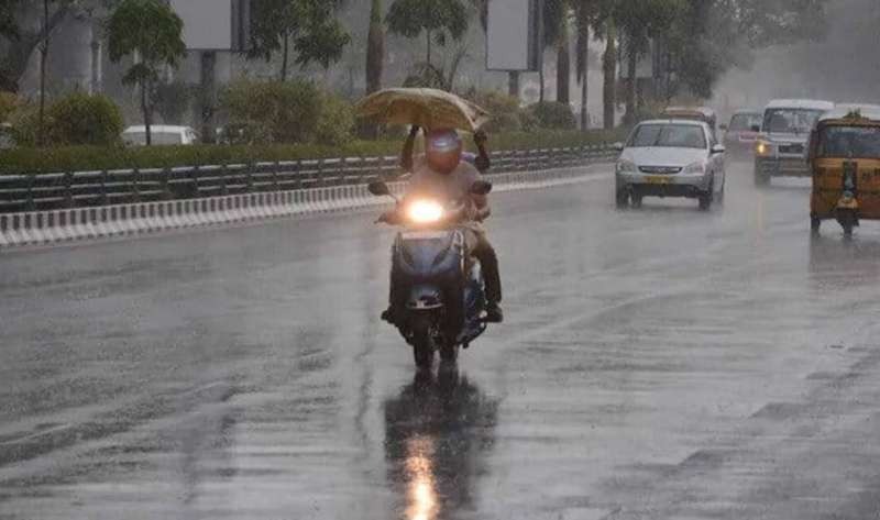 CG News: छत्तीसगढ़ में हल्की बारिश और बिजली गिरने की चेतावनी, बंगाल की खाड़ी में कम दबाव का क्षेत्र सक्रिय