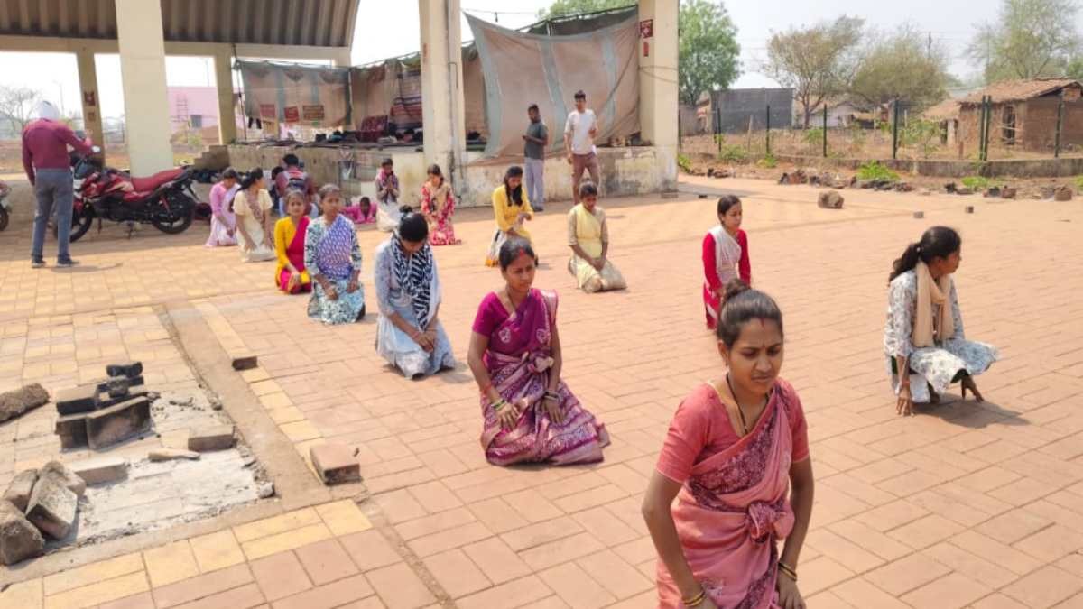 CG News: नियुक्ति की मांग को लेकर डीएड अभ्यर्थियों का प्रदर्शन तेज, विधानसभा घेराव से पहले प्रशासन ने रोका