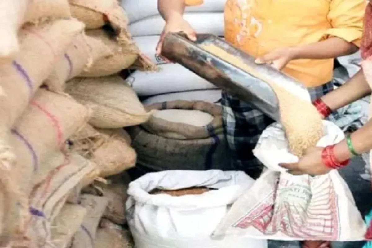 CG News: रायपुर जिले में राशन भंडारण और वितरण में व्यवधान, 3 माह का चावल अब एकमुश्त
