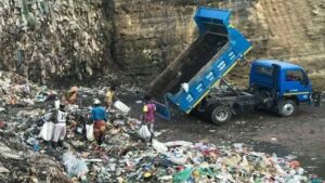 CG News: छत्तीसगढ़ में 1 अप्रैल से नई सॉलिड वेस्ट मैनेजमेंट पॉलिसी लागू, 100 से ज्यादा मेहमान आने पर देनी होगी सूचना