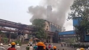 CG News: भिलाई स्टील पावर प्लांट-2 में भीषण आग, कई कर्मचारी घायल