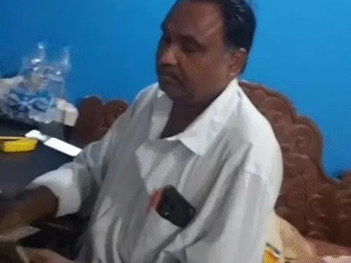 CG News: जशपुर जिला अस्पताल में रिश्वत कांड, ड्रेसर का रिश्वत लेते वीडियो वायरल होते ही सस्पेंड