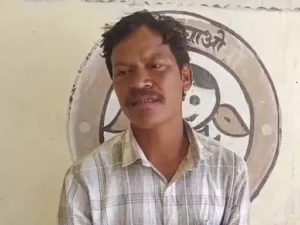 CG News: रायगढ़ में शराब के नशे में स्कूल पहुंचे शिक्षक पर कार्रवाई, वीडियो वायरल होते ही निलंबित