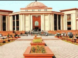 CG News: बिलासपुर हाई कोर्ट में 25 कर्मचारियों को पदोन्नति, कनिष्ठ न्यायिक सहायक पद पर मिला लाभ