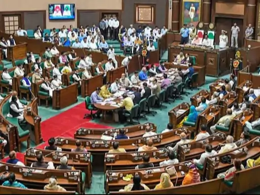 CG News: विशेष सत्र से पहले छत्तीसगढ़ में सियासी टकराव तेज, नेता प्रतिपक्ष और सरकार आमने-सामने