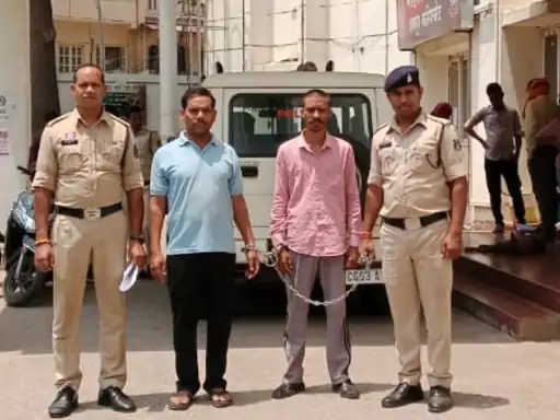 CG News: छत्तीसगढ़ 12वीं हिंदी पेपर लीक मामले में बड़ा खुलासा, PTI शिक्षक समेत दो और आरोपी गिरफ्तार