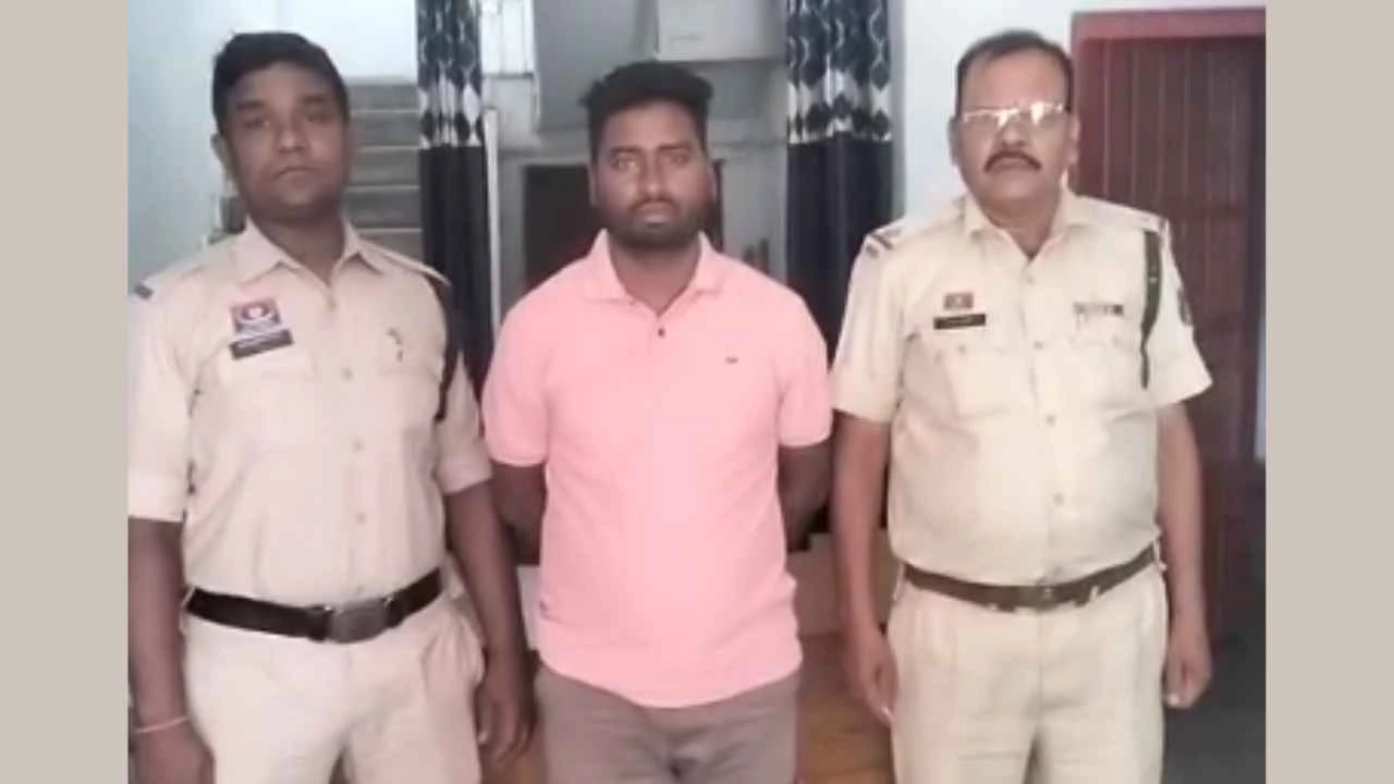 CG News: अयोध्या तीर्थ यात्रा का झांसा देकर ग्रामीणों से ठगी, 75 लोगों से वसूले लाखों रुपए, आरोपी गिरफ्तार
