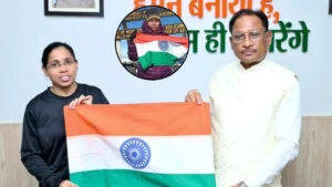 CG News: जांजगीर-चांपा की अमिता श्रीवास ने फतह किया माउंट एवरेस्ट, समिट के बाद बिगड़ी तबीयत