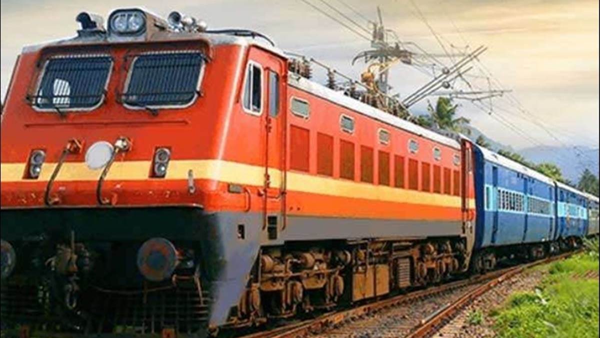 CG News: छत्तीसगढ़ में 77 ट्रेनें रद्द, यात्रियों की बढ़ेगी परेशानी