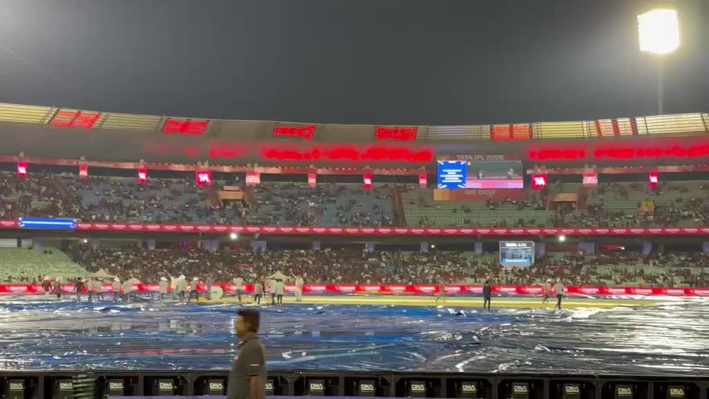 CG News: रायपुर में IPL मैच के दौरान भारी हंगामा, टिकट होने के बावजूद नहीं मिली एंट्री