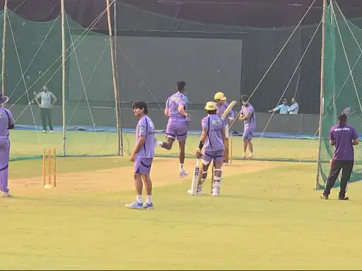 CG News: रायपुर में KKR vs MI मैच से पहले और दौरान हंगामा, स्टेडियम मैनेजमेंट पर उठे सवाल
