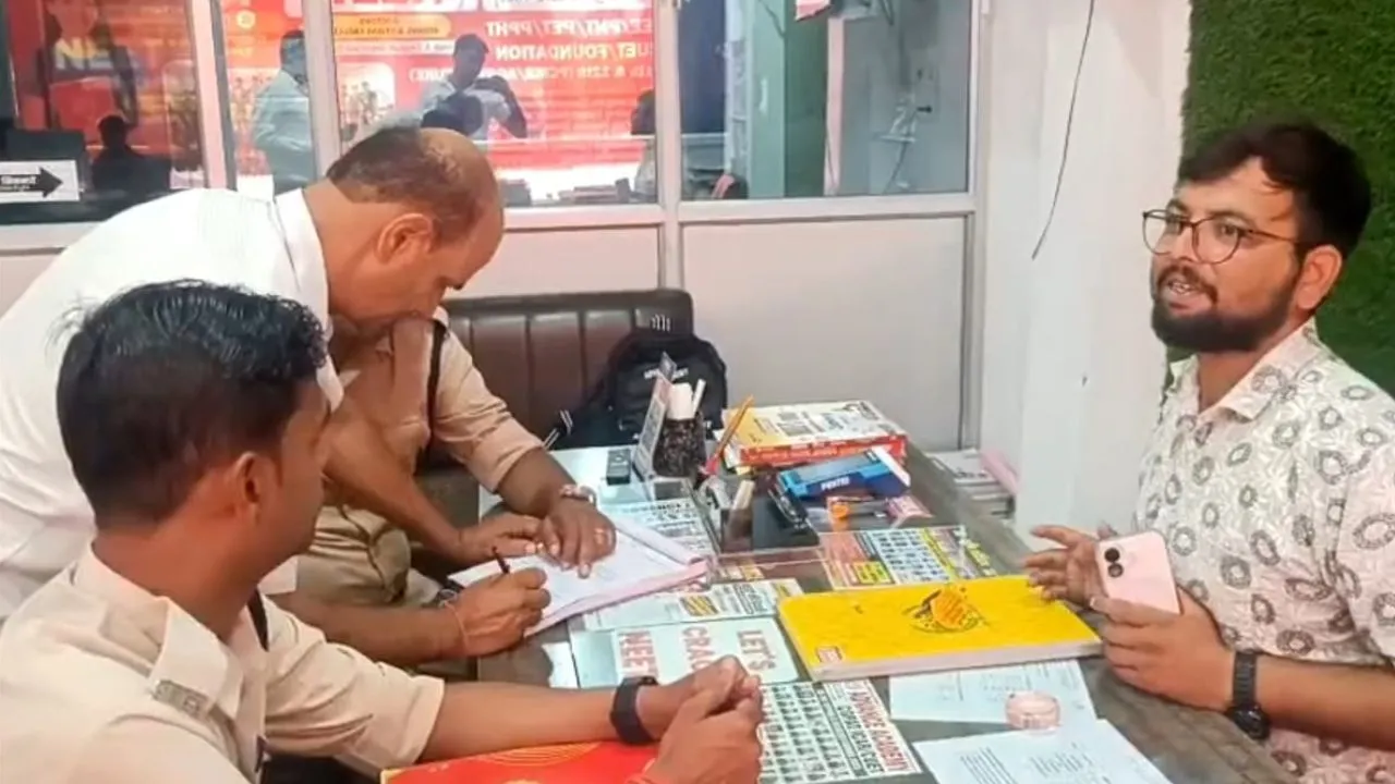 CG News: अंबिकापुर के 24 हॉस्टल-कोचिंग को नोटिस, फायर सेफ्टी में बड़ी लापरवाही उजागर