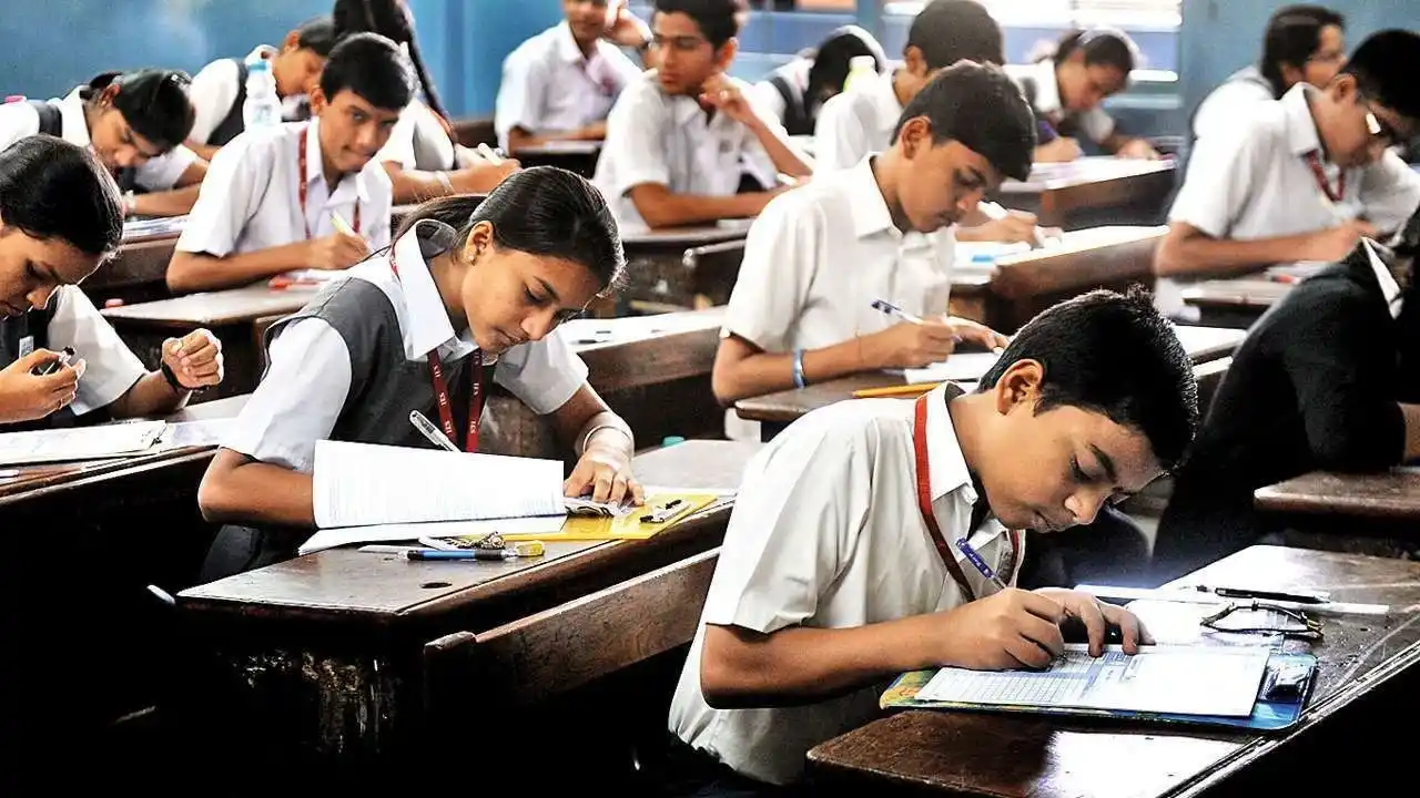 CG News: CGBSE ने जारी किया 10वीं-12वीं सप्लीमेंट्री परीक्षा का टाइम टेबल, जुलाई से शुरू होंगी परीक्षाएं