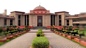 CG News: MBBS डॉक्टरों को हाईकोर्ट से बड़ी राहत, सेवा बांड हुआ स्वतः निरस्त