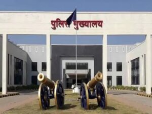 CG News: छत्तीसगढ़ पुलिस विभाग में बड़ा फेरबदल, 7 थाना प्रभारी समेत 10 अधिकारियों का ट्रांसफर