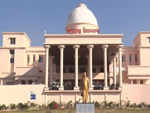 CG News: राम मंदिर चंदा विवाद पर छत्तीसगढ़ विधानसभा में हंगामा, कांग्रेस कल लाएगी अविश्वास प्रस्ताव