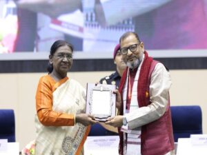 CG News: छत्तीसगढ़ के अनूप रंजन पांडेय को संगीत नाटक अकादमी पुरस्कार, राष्ट्रपति मुर्मु ने किया सम्मानित