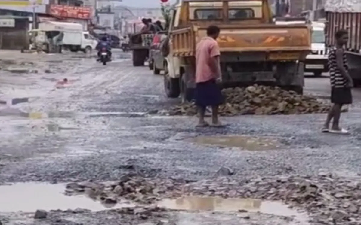 CG News: सीतापुर की जर्जर सड़क का होगा कायाकल्प, 3.8 KM फोरलेन निर्माण को मंजूरी