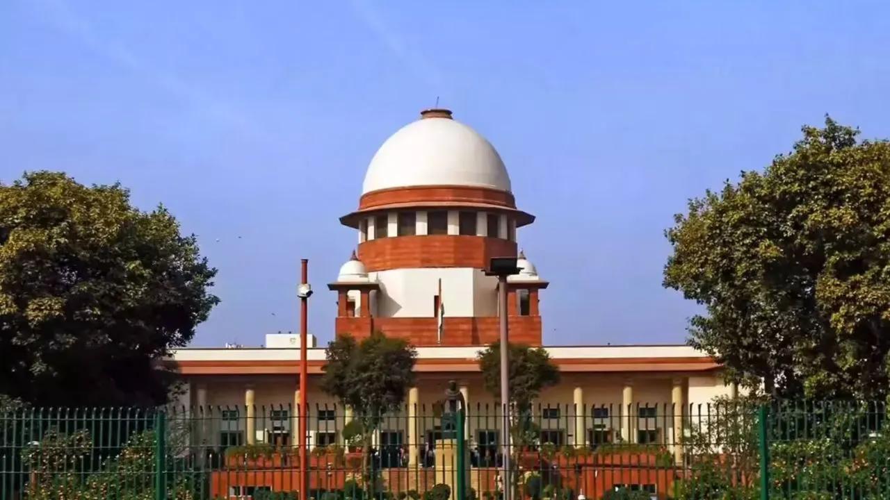 CG News: छत्तीसगढ़ सशस्त्र बल आरक्षक भर्ती पर सुप्रीम कोर्ट का फैसला, 400 से अधिक प्रतीक्षा सूची अभ्यर्थियों को राहत