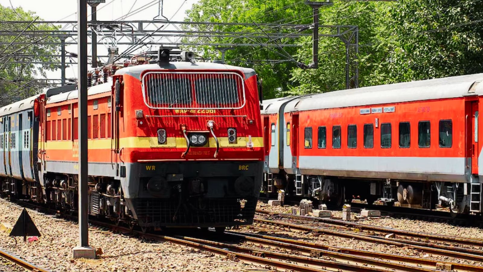 CG News: रेल यात्रियों की बढ़ी मुसीबत, महाराष्ट्र, झारखंड व ओडिशा रूट की ट्रेनें रद्द